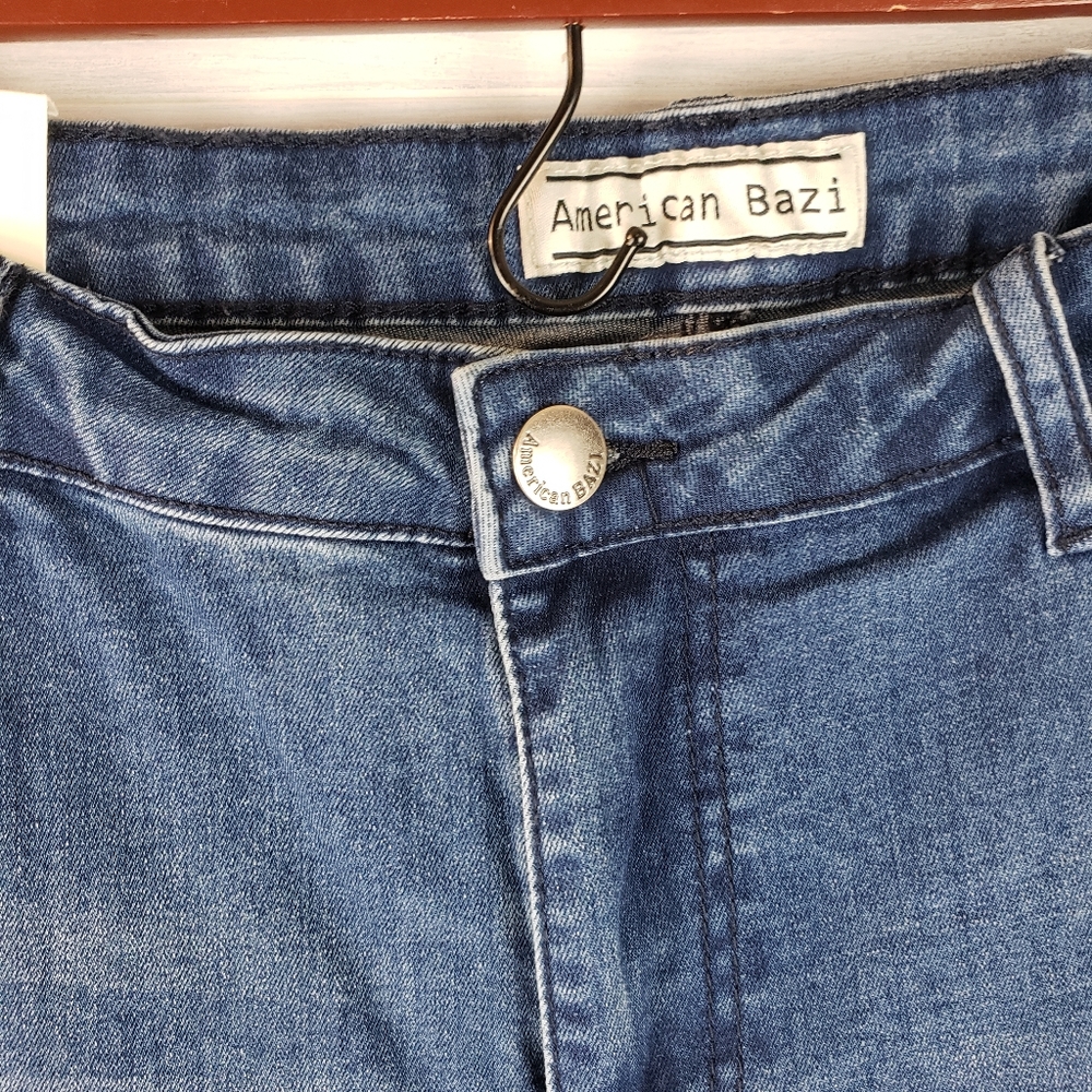 American Bazi Bermuda Shorts NWT - Picture 8 of 12